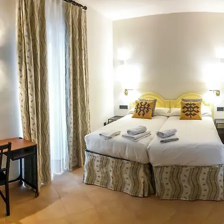 Homestay Turistic Sevillanos Sl *